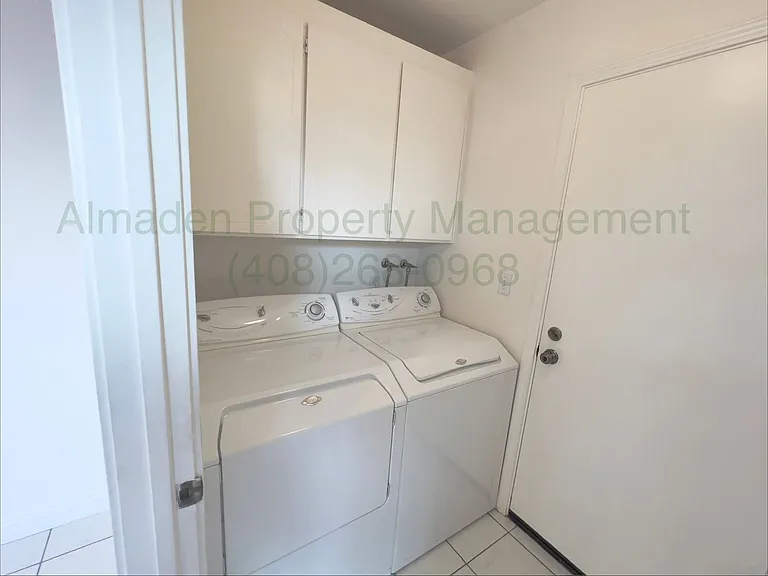 6082 Montgomery Ct — Photo 8