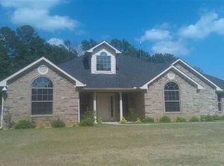 126 Carra St, Gladewater, TX 75647