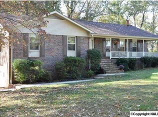 154 Dea Thomas Rd, Hazel Green, AL 35750