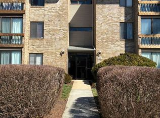 10549 Twin Rivers Rd, Columbia, MD 21044