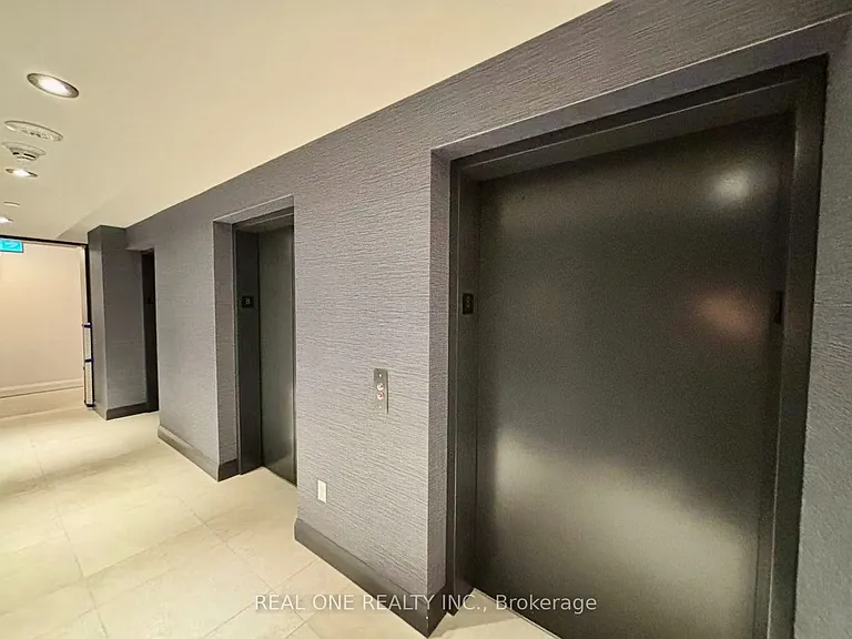 38 Annie Craig Dr #1706 — Photo 3