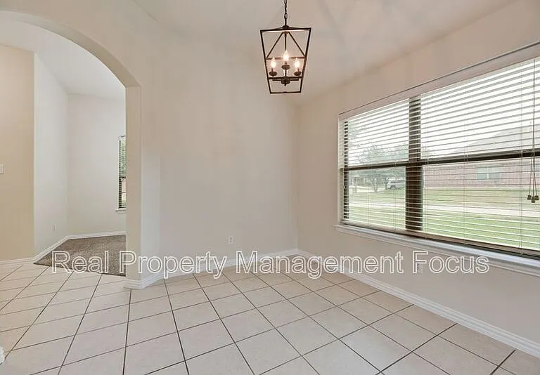 5037 Diamond Peak Ct — Photo 4