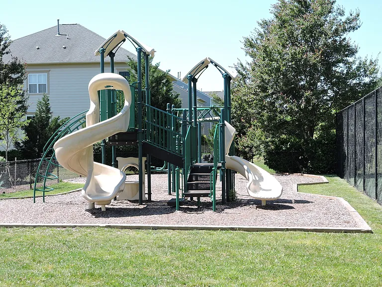 1310 Walker Dr — Photo 68