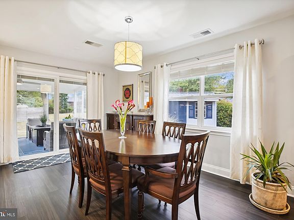 4th image of 4101 Zion Ct