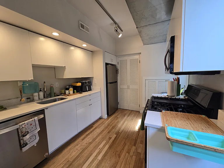 1244 Monterey St #1 — Photo 11