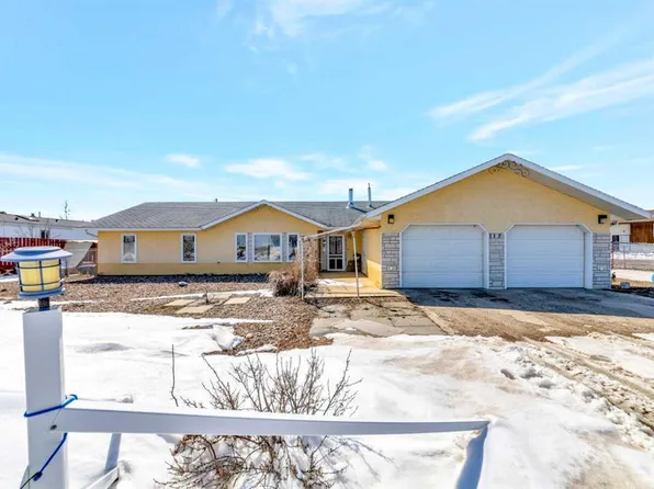 117 NE 2nd Ave W, Marshall, SK S0M 1R0
