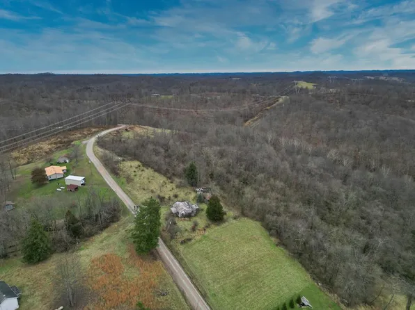 721/724 Cramblett Hill Rd, Friendly, WV 26146
