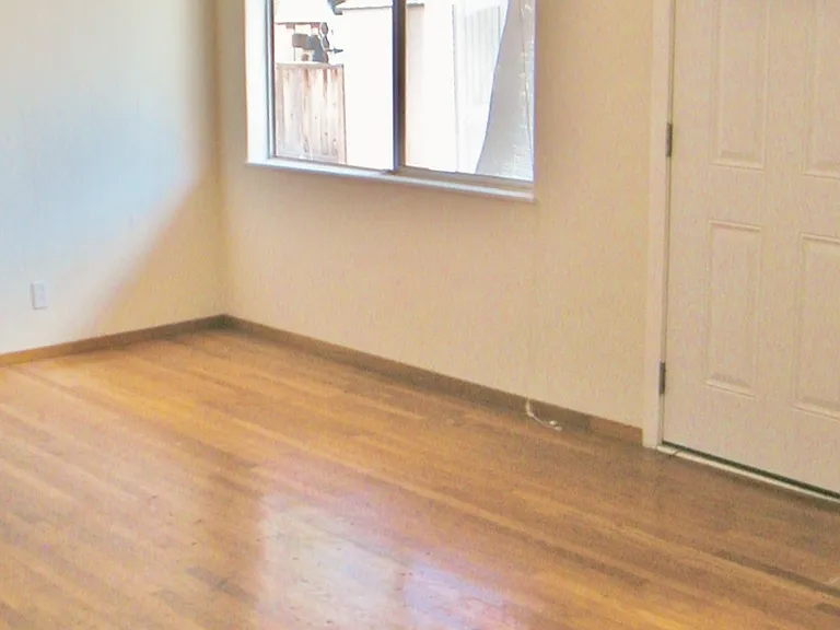 1025 Boranda — Photo 6