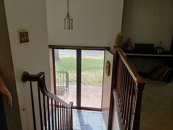 3rd image of 9305 Sarasota Dr