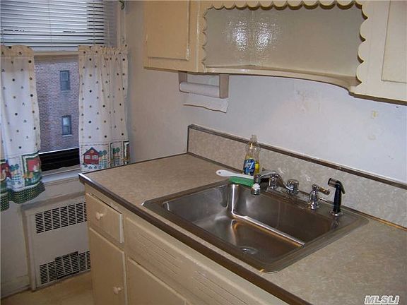 4th image of 8385 Woodhaven Blvd APT 5K