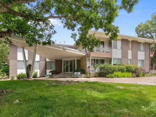 4225 Grand Ave APT 9, Des Moines, IA 50312