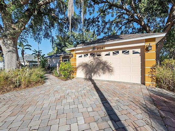 4th image of 6041 Canopy Oaks Ct