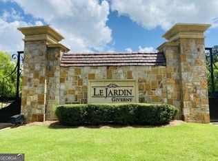 8372 Le Jardin Blvd, Fairburn, GA 30213