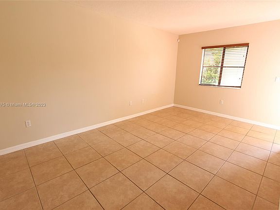 4th image of 22801 SW 88th Pl Unit 205
