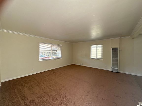 4th image of 3926-3932 Lyon Ave #3926