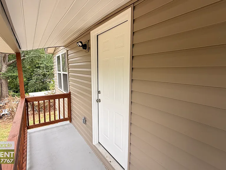 114 Couch St — Photo 17