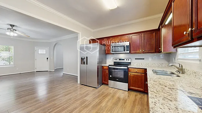 148 Highview Cv — Photo 10