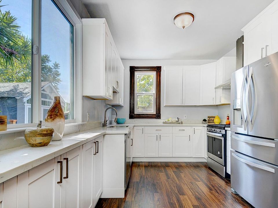 1st image of 628 Hurlingame Ave