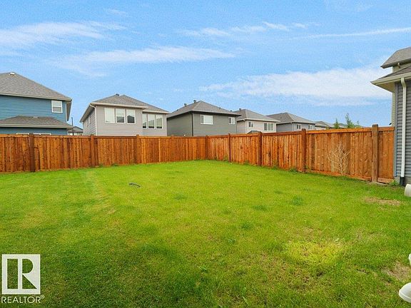 4th image of 2039 13th Ave NW