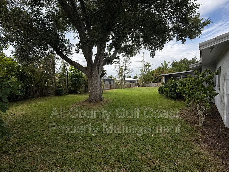 309 Degas Dr — Photo 14