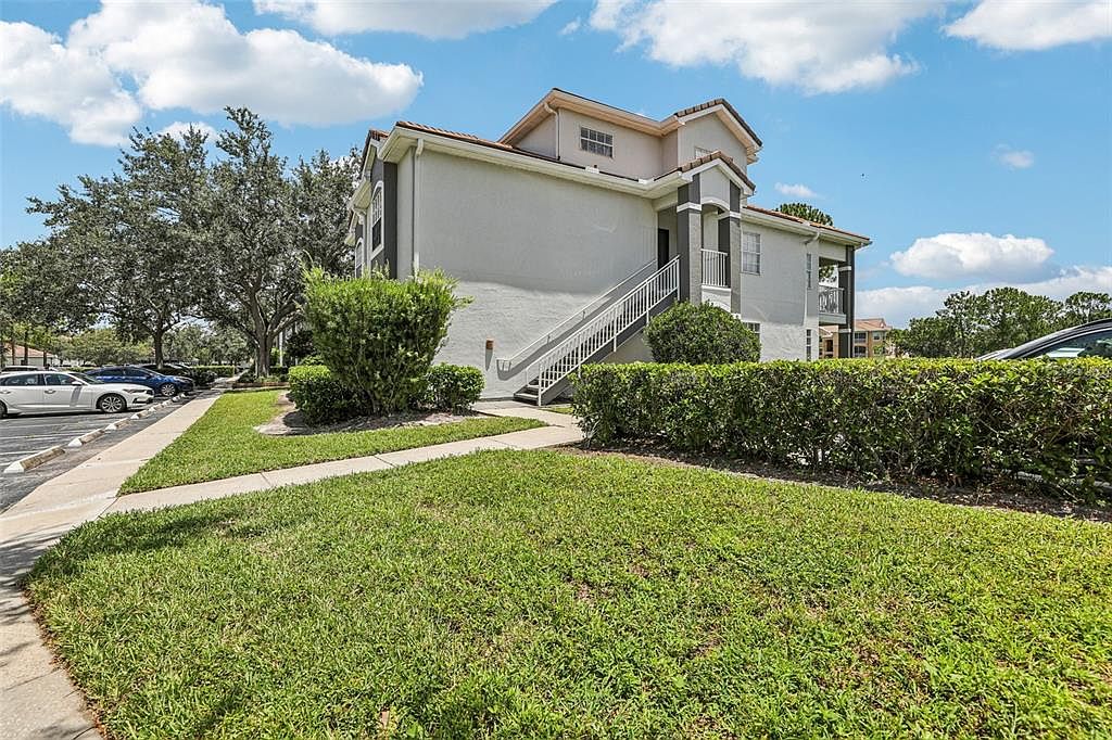 14025 Fairway Island Dr APT 318