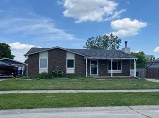 25387 Rose St, Chesterfield, MI 48051