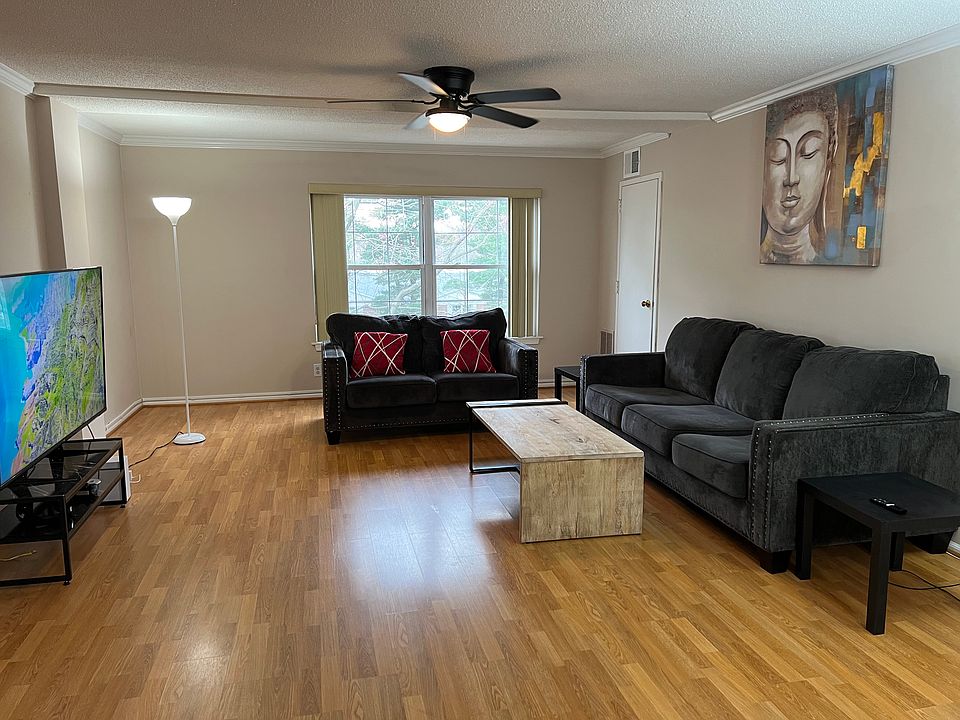 1st image of 7600 Tremayne Pl APT 303