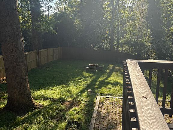 5th image of 160 Habersham Dr