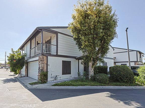 5th image of 2640 W Meadowview Ln