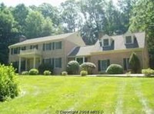 300 Stonehurst Rd, Phoenix, MD 21131