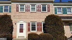 3 bed, 2.5 bath, 1820 sqft, $2,650 — Photo 1