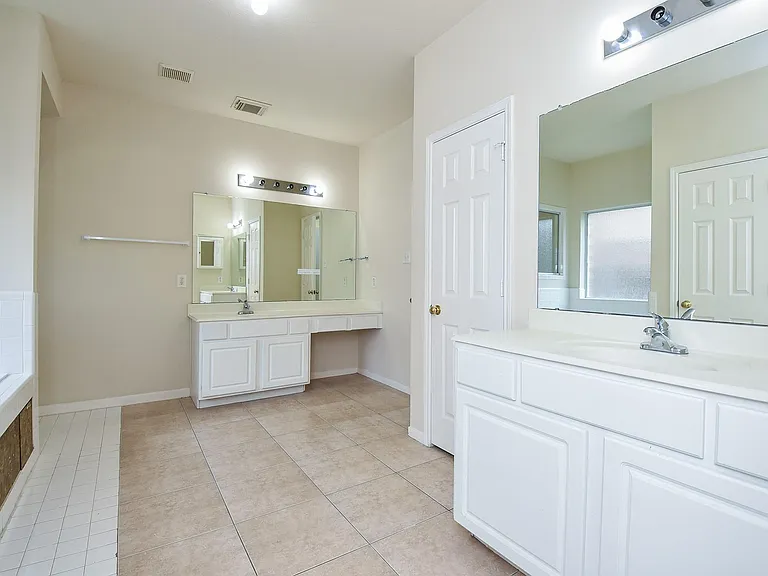 22202 Bent Bridge Ln — Photo 24