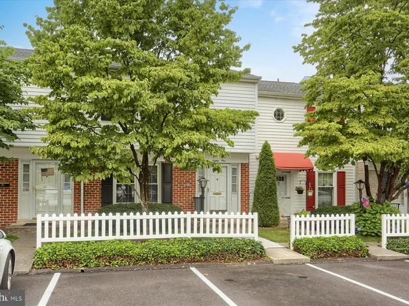 81 W Vine St, Shiremanstown, PA 17011