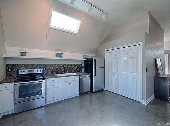 5th image of 101 Belle Meade Dr