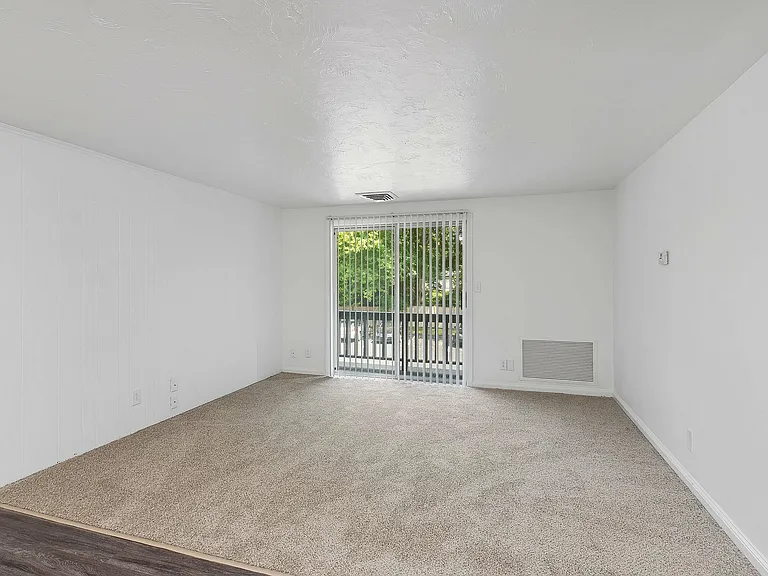 ReNew Taunton Apartment Collection — Photo 17
