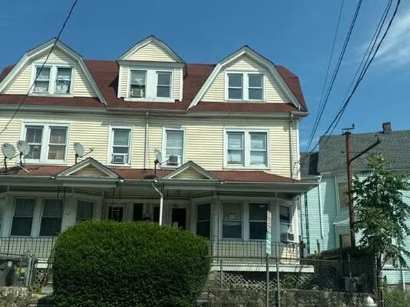 21 Poningo St, Pleasantville, NY 10570