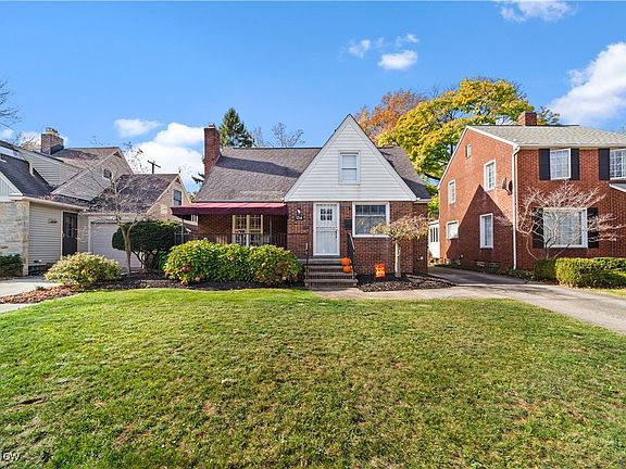 3rd image of 134 Sunnycliff Dr