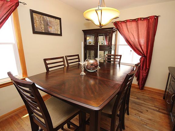 4th image of 1416 Stratford Ave