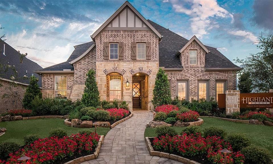 1st image of 28407 Sycamore Falls Ln