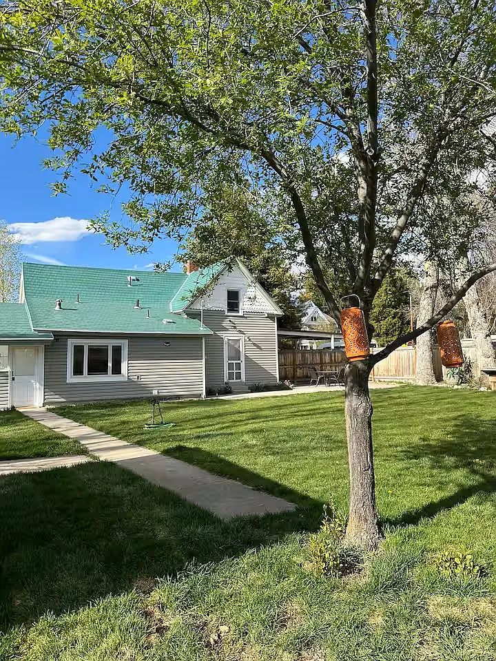 4 bed, 1716 sqft, $3,200 — Photo 4