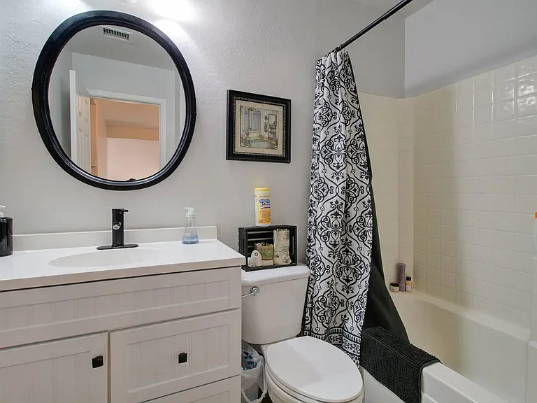 2576 E Brooks St — Photo 53