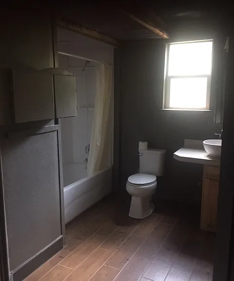 8851 Private Road 5204 — Photo 20