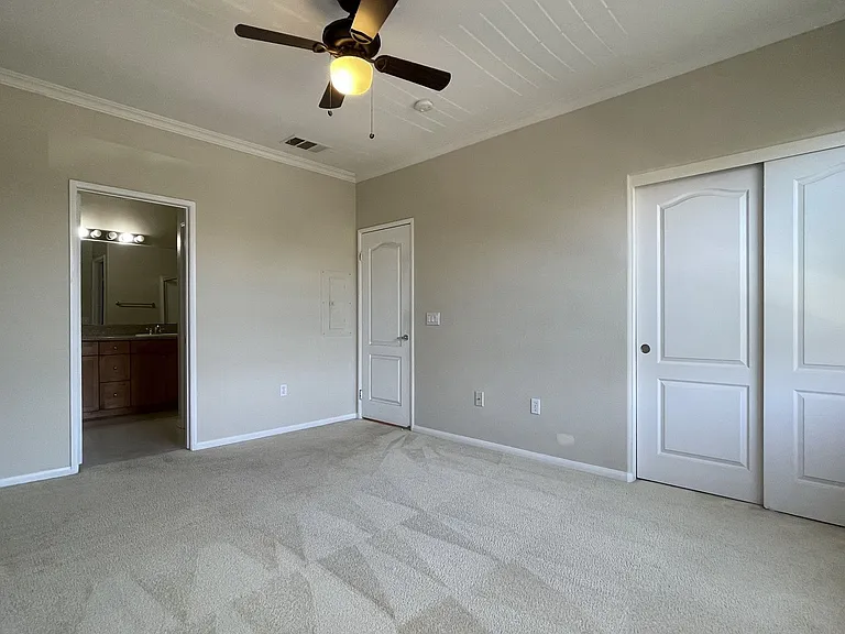 12652 Creekview Dr #127 — Photo 9