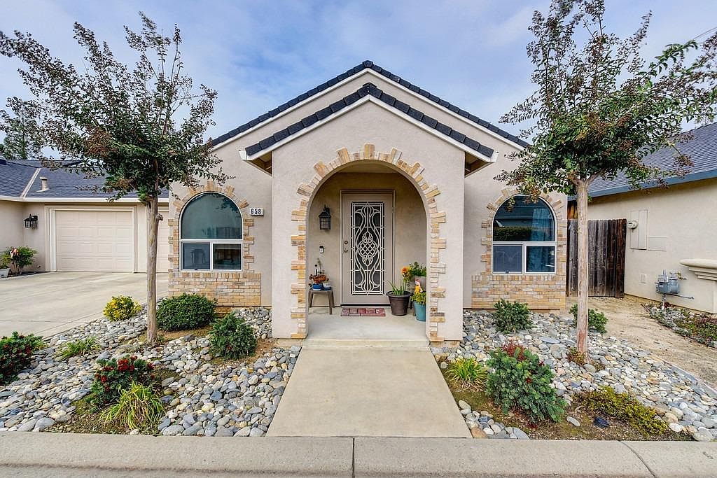 658 Village Dr, Galt, CA 95632 Zillow