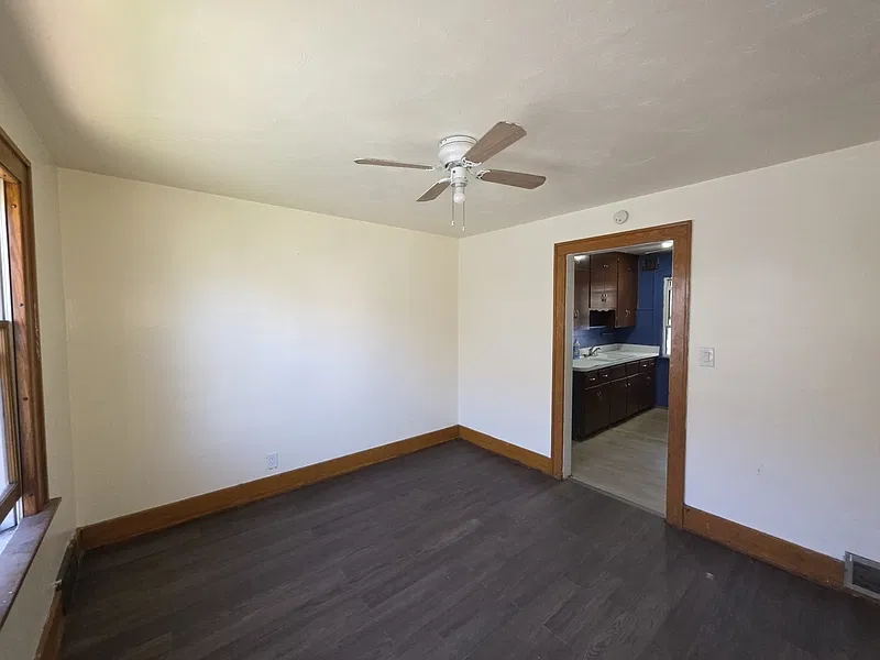 2 bed, 1.0 bath, 950 sqft, $1,100 — Photo 4