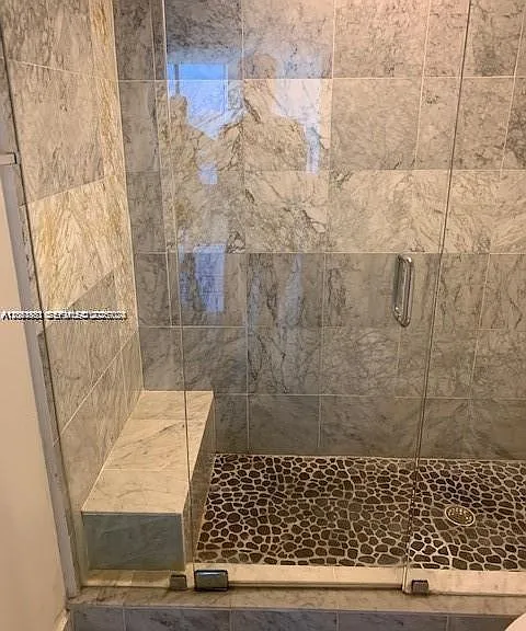 2000 Bay Dr #403 — Photo 6