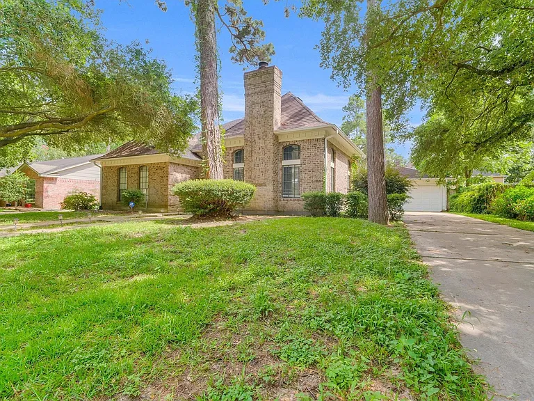 12407 Rosehill Ln — Photo 5
