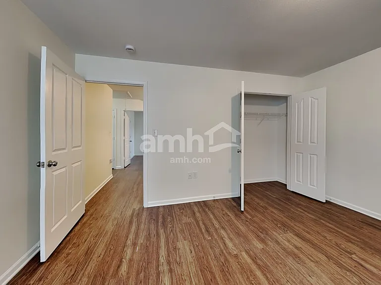 1524 Eastway Dr — Photo 17
