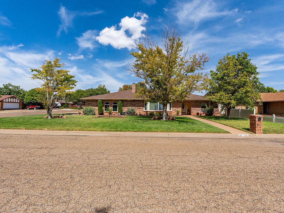 1st image of 200 Chanticleer Pl