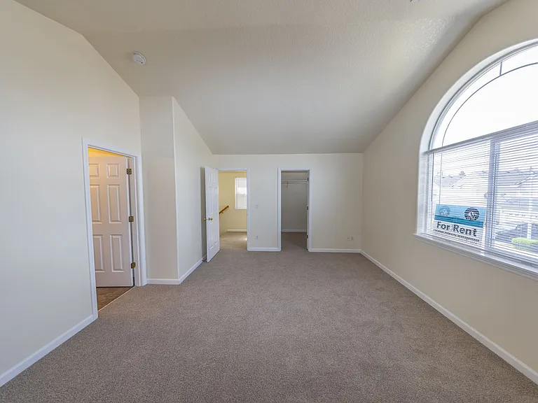13815 NE 63rd St — Photo 10